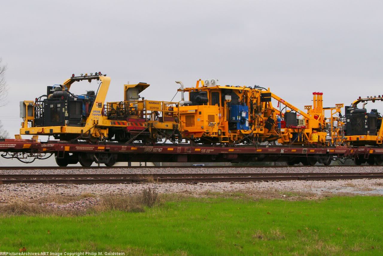 BNSF 927167, X5300104 Harsco Drone Tamper DT 2A-J2; X5400487 Harsco rebuilt Jackson 6700 Dynamic Tamper